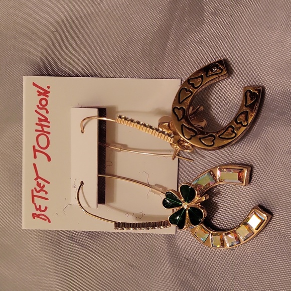 BETSEY JOHNSON Shamrock ☘️ - Picture 3 of 4